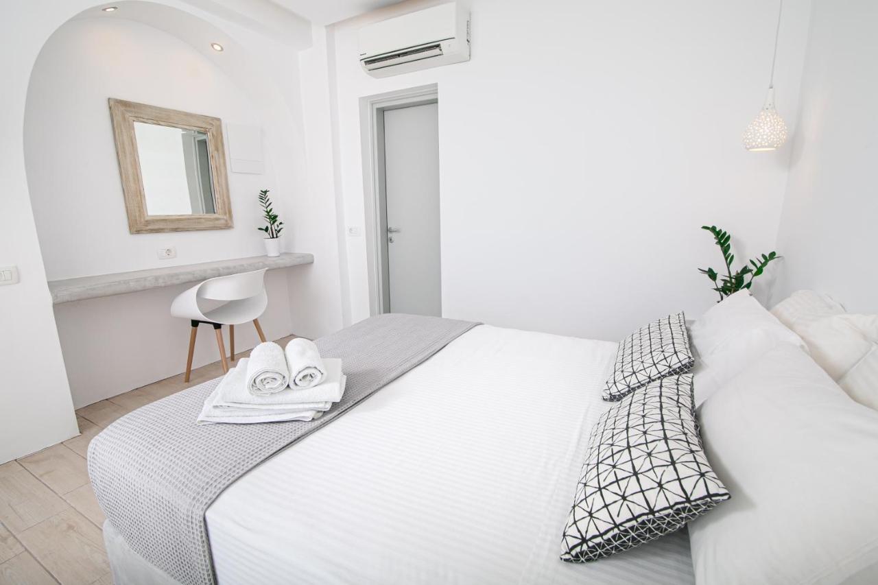 Sensia Luxury Studio With Hot Tub Ia Exterior foto