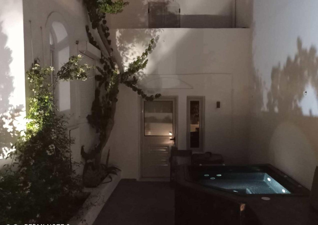 Sensia Luxury Studio With Hot Tub Ia Exterior foto